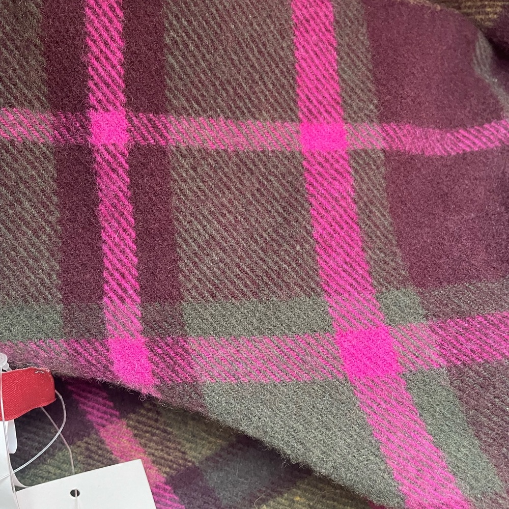 MAX MARA Outlander Tartan Plaid Hooded Ruana Cape Olive Green Fringe M Like New! - Picture 12 of 14